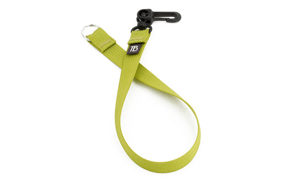 A 16-inch Wasabi (green) Key Strap with a snaphook at one end and a split-ring o-ring at the other.